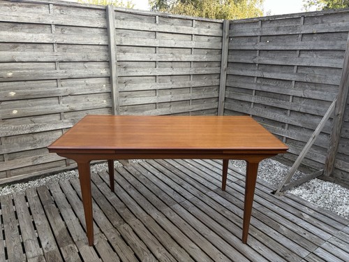Table rectangulaire extensible