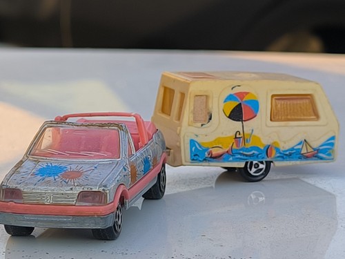 Majorette 205 gti caravane - 205,