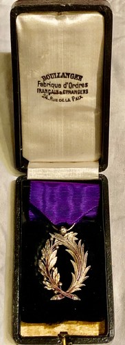 Médaille ordre des palmes - médaille,