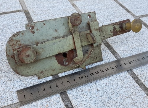 Ancienne serrure verrou - ancienne,