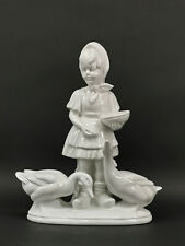 9924081 Porcelaine Figurine