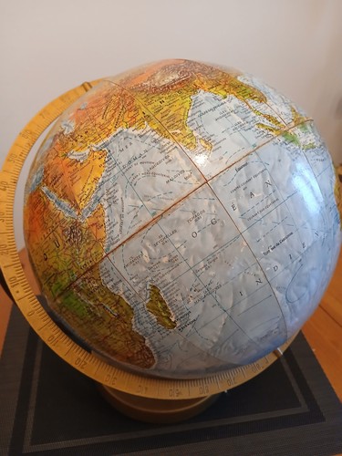 Globe terrestre ancien - globe, marque