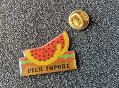 Pin pierre import pastèque - pin's,