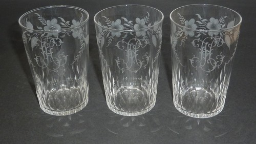 Verres gobelet ancien en - verres,