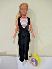 SKIPPER EN SALOPETTE NOIRE + SAC + TELEPHONE + CAHIER des années 80