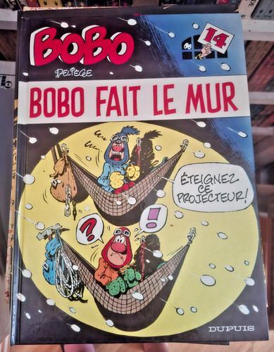 Bobo fait - bobo, mur
