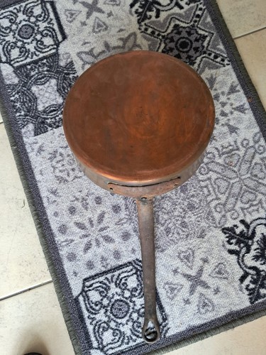 Sauteuse ancienne en - ,