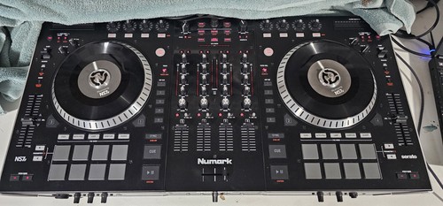Numark ns7ii digital - digital, dj