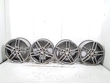 A1764010700 JEU DE JANTES EN