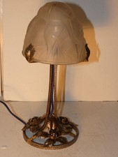 LAMPE ART DECO PATE DE VERRE