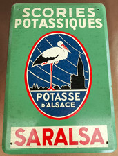 Ancienne plaque en tôle