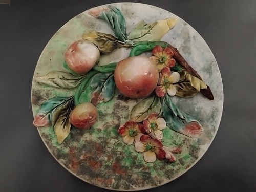 Ancien plat barbotine - en,