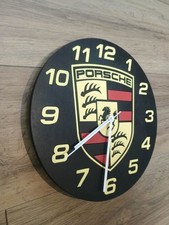 Horloge Porsche Entièrement découpée au laser et peinte à la main