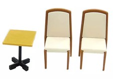 Figurine miniature avec deux