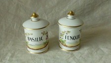 2 SMALL SPICE JARS APOTHECARY PORCELAIN PHARMACY JARS PILLIVUYT FRANC