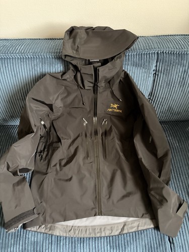 Arc teryx alpha - 24k, gold