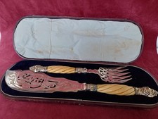 Beau service à poisson en