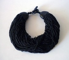 Elégant collier multi rang