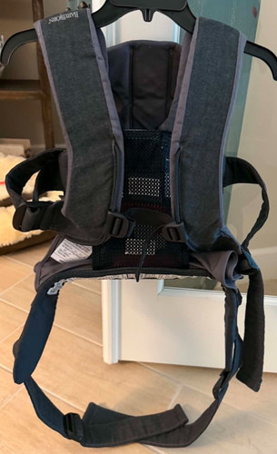 Baby bjorn carrier - baby, gray