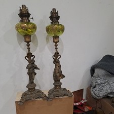 paire de lampe a petrole les