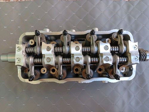Culasse neuf suzuki - culasse,