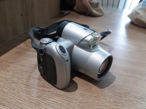 Minolta dimage z10 - minolta,