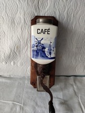 moulin à café mural ancien