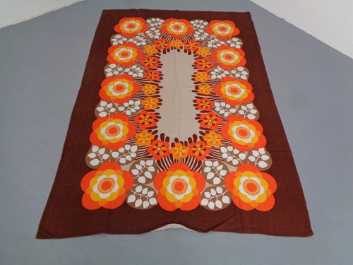 Nappe tissu des années 70 - des,