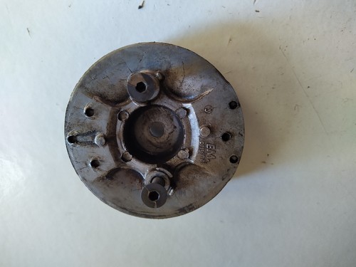 Volant magnetique pour - ,