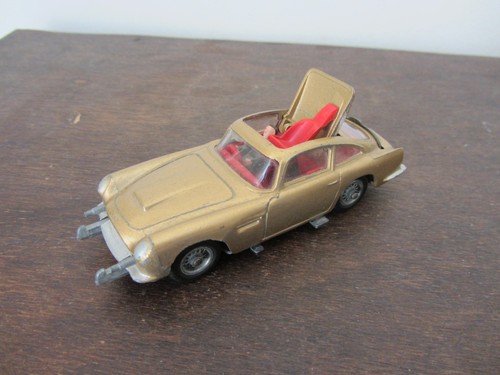 Aston martin db5 - aston,