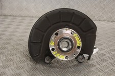 Fusée / moyeu avant gauche -