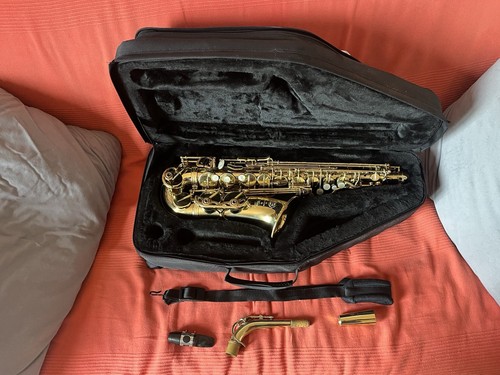 Saxophone alto avec - , étui