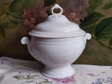 ANCIENNE SOUPIÈRE EN