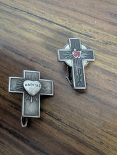 2 anciennes petites broche