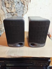 2 enceintes bibliothéque