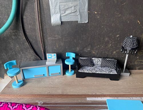 Kidkraft wooden doll house - kidkraft,