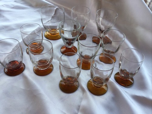 Verres anciens pieds en - verres,