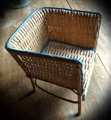 Petit fauteuil jouet - , poupée