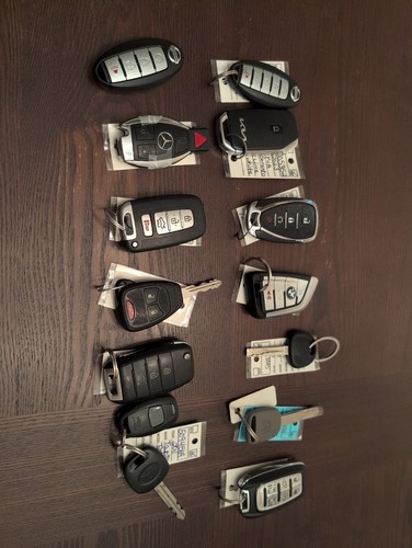 Lot used key fobs chrysler - lot,