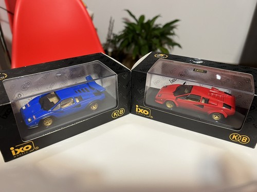 Two lamborghini countach ixo - lamborghini,