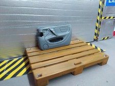 1/18 Mercedes Benz ML55 / ML320 Maisto Right Front Door Interior