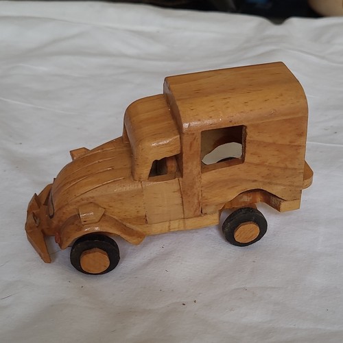 Camion voiture miniature - miniature, en