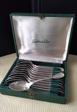 Coffret de 12 cuillères à