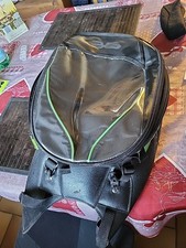 Cache Reservoir Et Sacoche Z