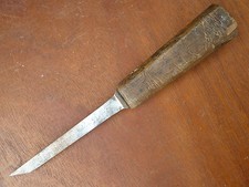 Ancien outil marqué PEUGEOT