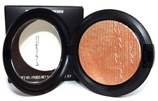 MAC Extra Dimension Skinfinish