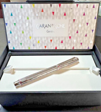 Stylo plume Caran d'Ache Varius Rainbow édition limitée avec boîte plume EF