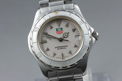 Presque comme neuve montre - [presque,