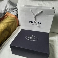 Boite  Prada 30.50x25.50x11.20