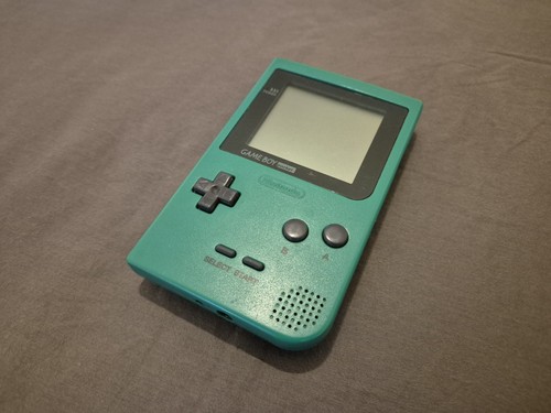 Nintendo game boy - game, pocket